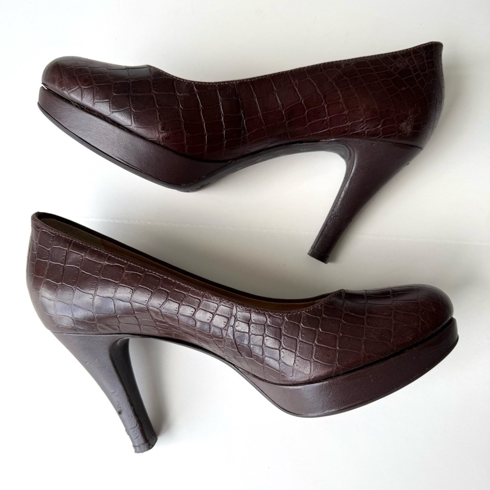 Nurture by Lamaze Brown Croc-Embossed Heels - Picture 6 of 14